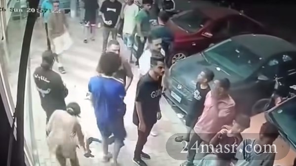 لحظة الاعتداء على فتاة بشوارع طنطا