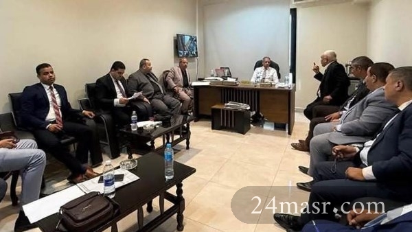 جانب من الاجتماع بنقابة المحامين بسوهاج