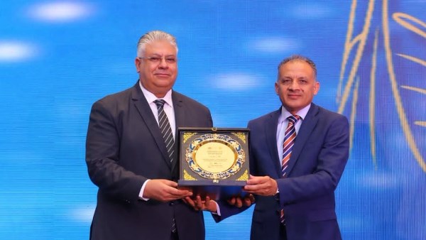 المستشار أحمد محمد عبد الحكم والدكتور محمد فايز فرحات