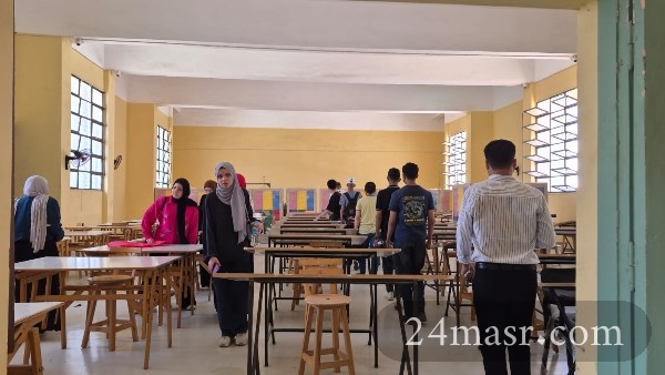 الفنون التطبيقية بجامعة دمنهور تستقبل طلاب الثانوية العامة لأداء اختبارات القدرات
