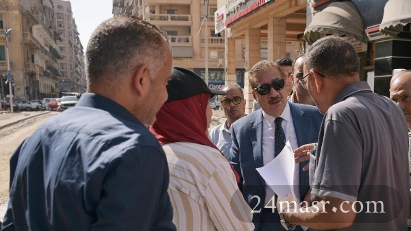 محافظ بورسعيد يتفقد أعمال تركيب كشافات الإنارة الحديثة بشارع طرح البحر لتعزيز كفاءة منظومة الإضاءة