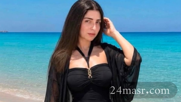 مى عز الدين تطلق براند مايوهات